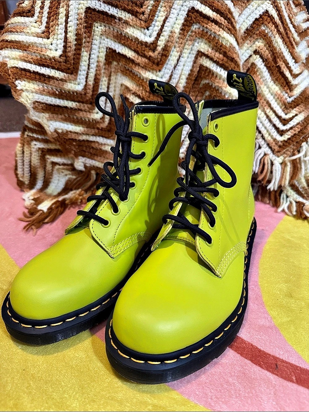 Dr. Martens 1460 Smooth Leather Lace Up Boots lime Green & Black Combat Boots US
